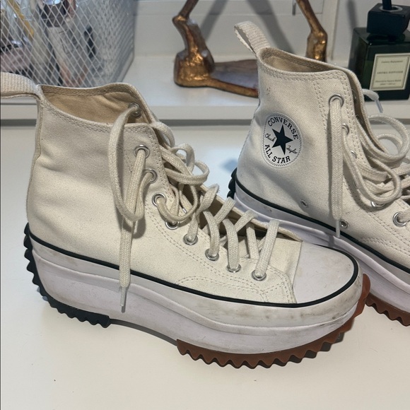 Converse Women's White Platform High-Tops - Picture 9 of 10